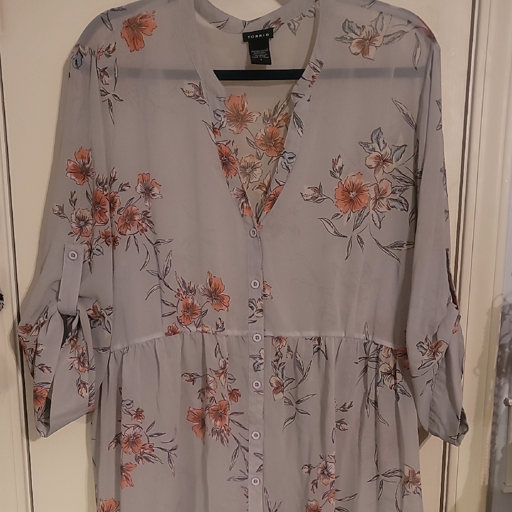 Torrid Black and White Floral Top